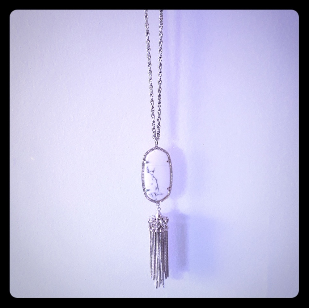 🚫SOLD🚫 ♡Howlite♡ Sliver Rayne